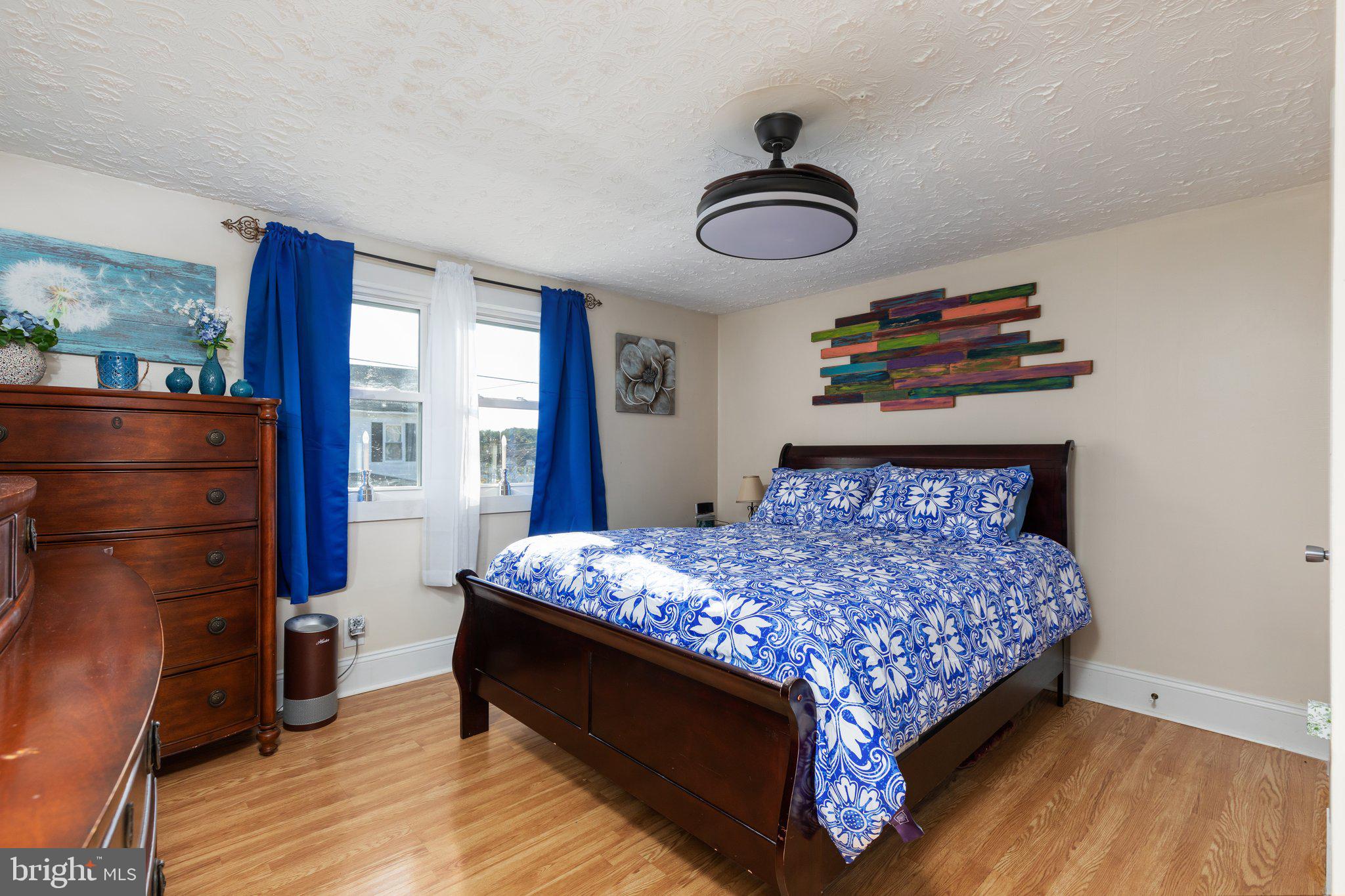 DAVIS STRASBURG - Residential