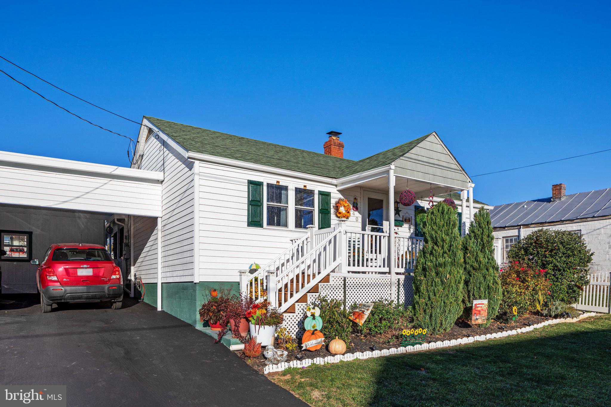 DAVIS STRASBURG - Residential