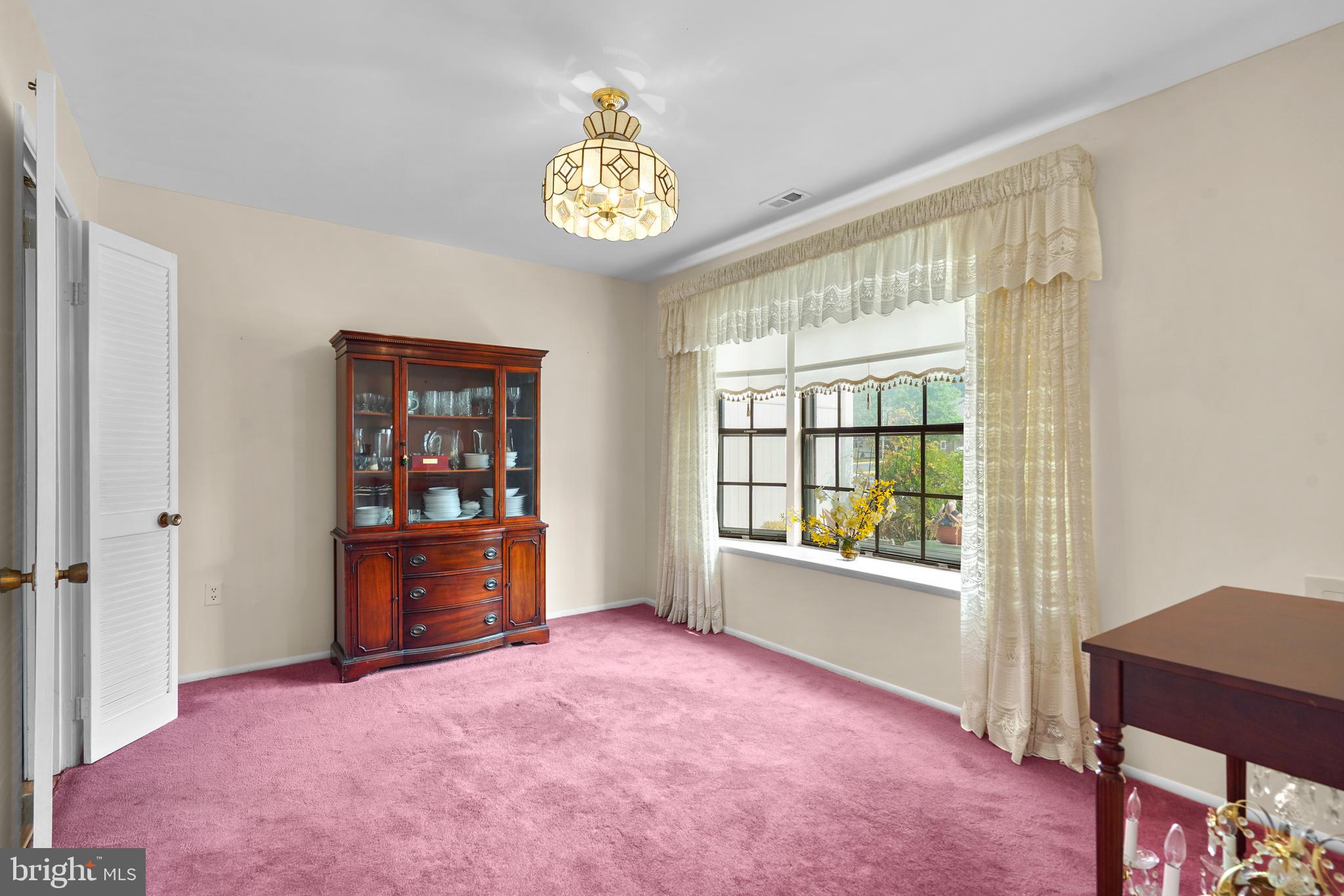 LEISURE WORLD - Residential