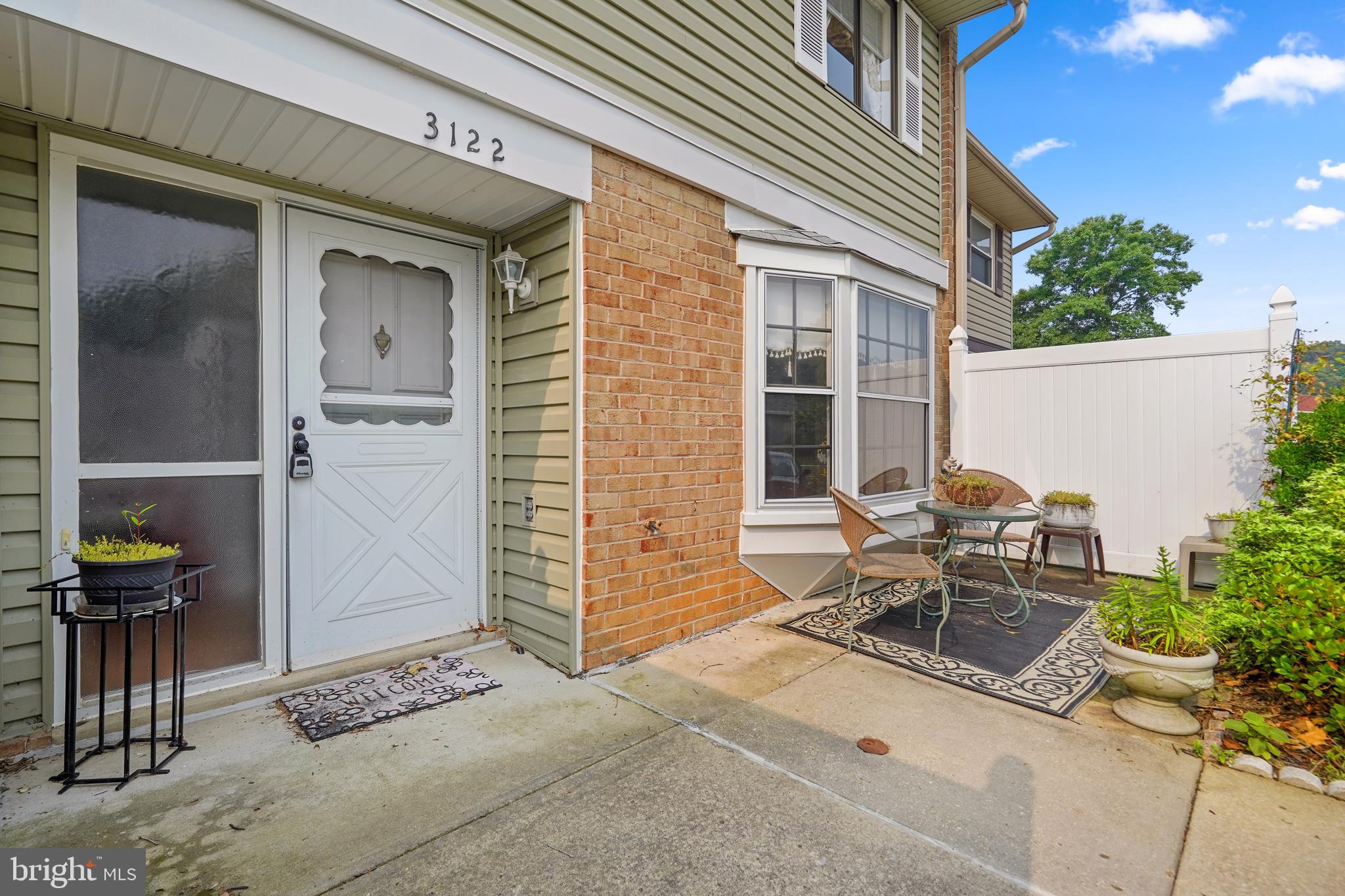 LEISURE WORLD - Residential