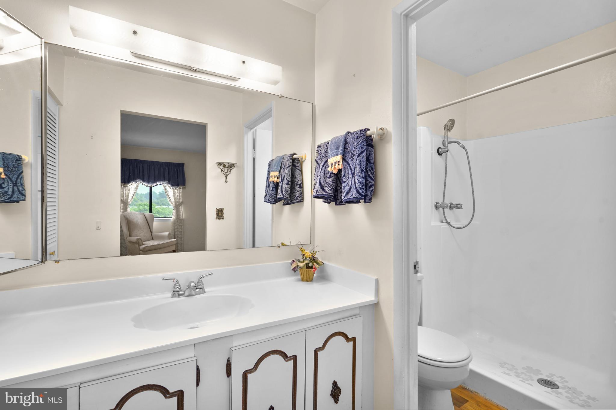 LEISURE WORLD - Residential