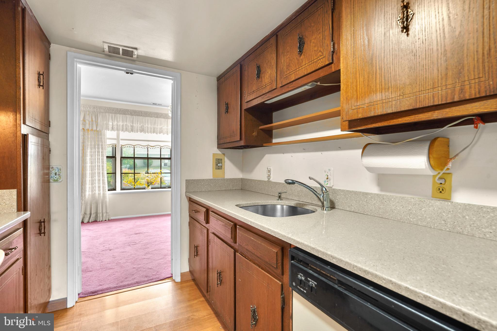 LEISURE WORLD - Residential