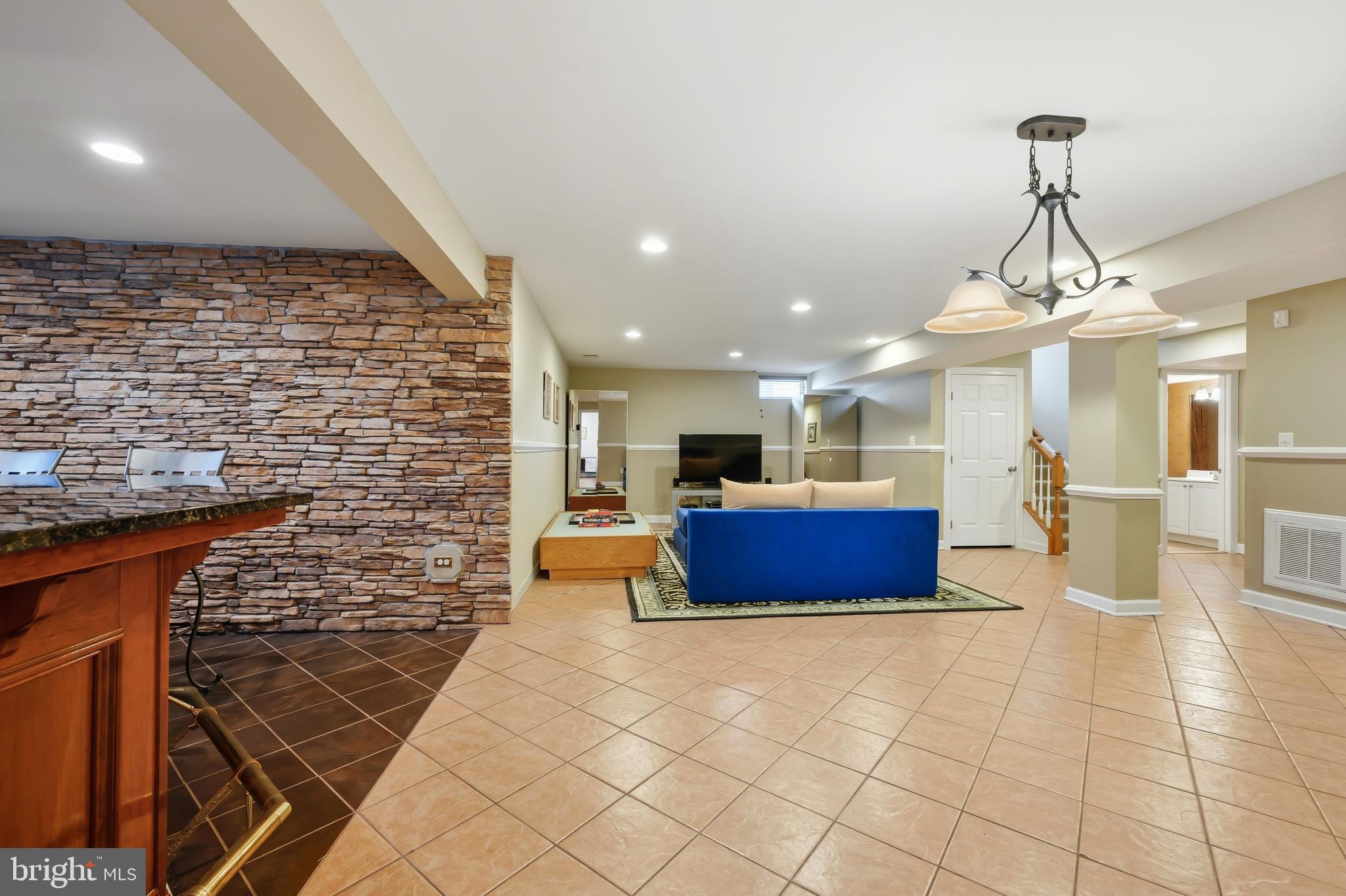 COVENTRY FARMS - Residential