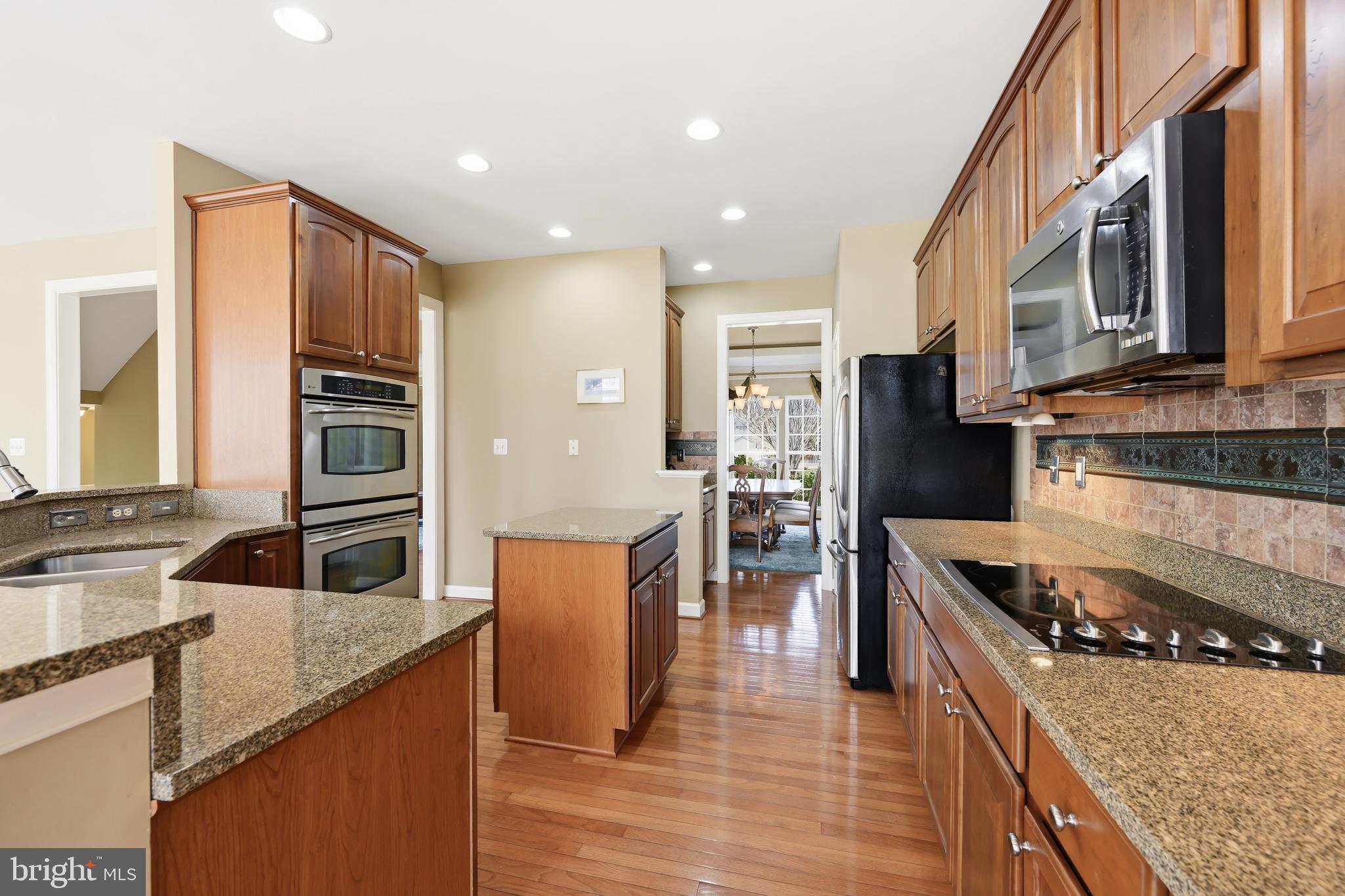 COVENTRY FARMS - Residential