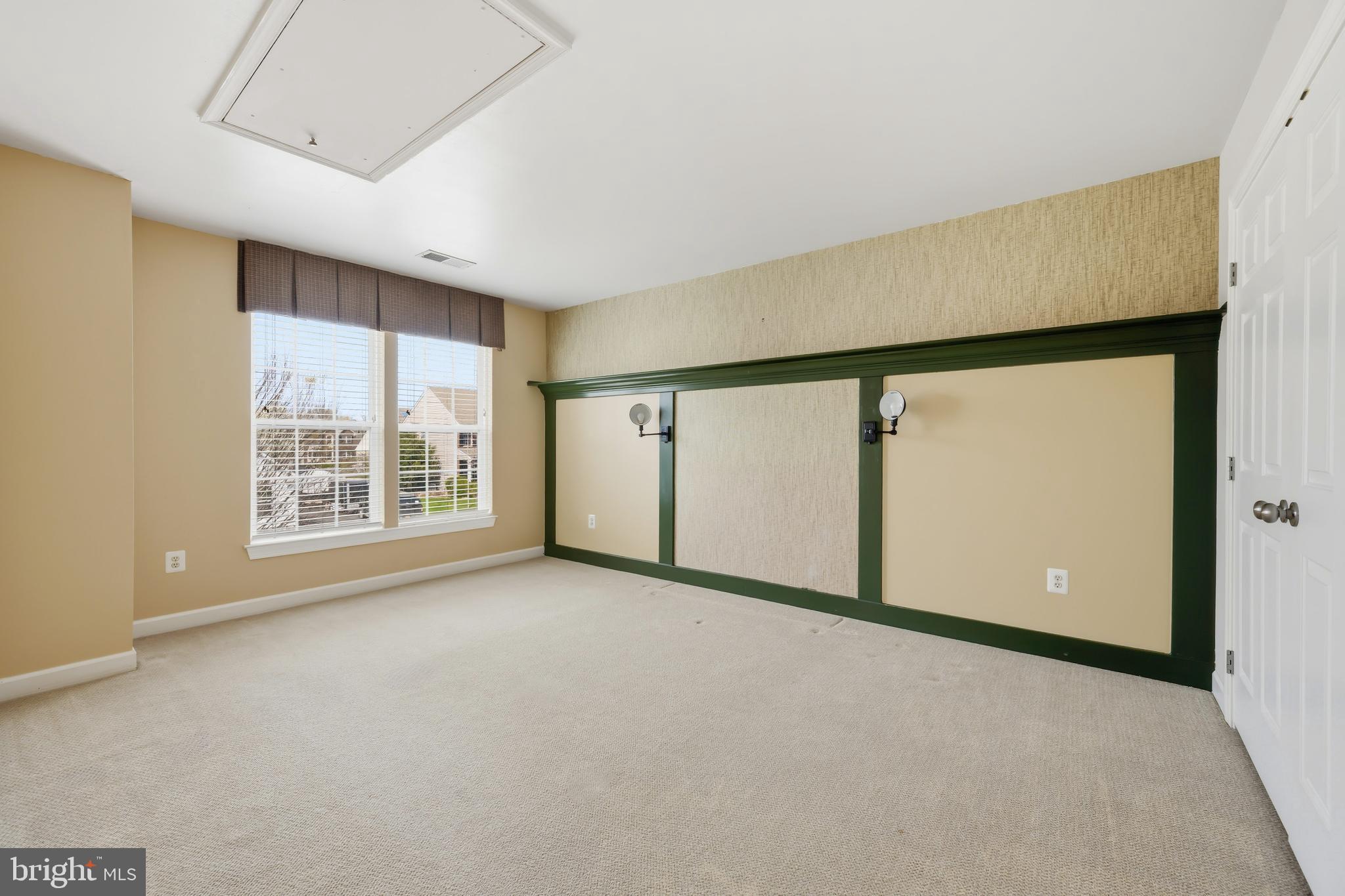 COVENTRY FARMS - Residential