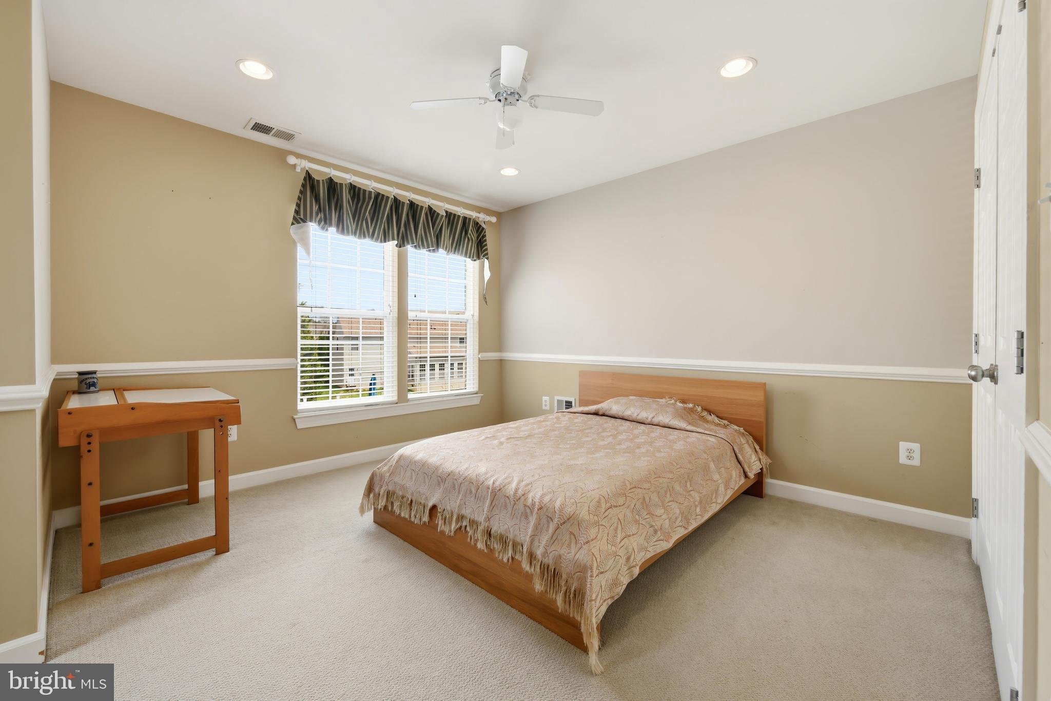 COVENTRY FARMS - Residential