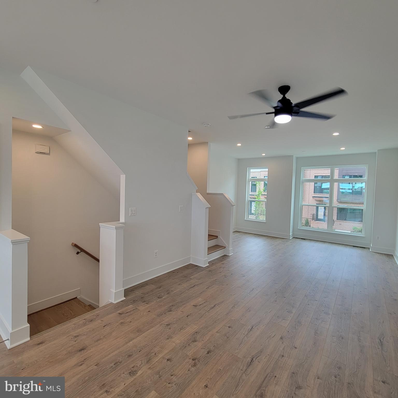 TYSONS RIDGE - Residential Lease