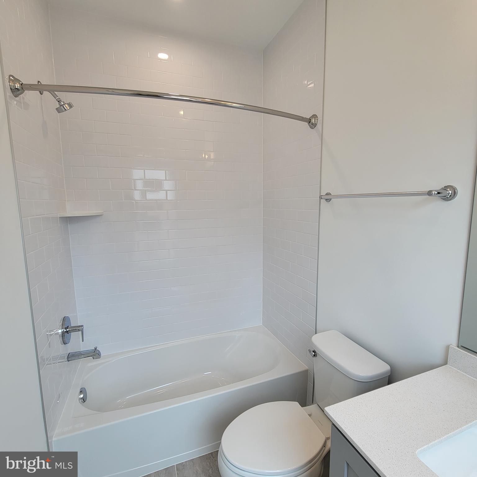 TYSONS RIDGE - Residential Lease