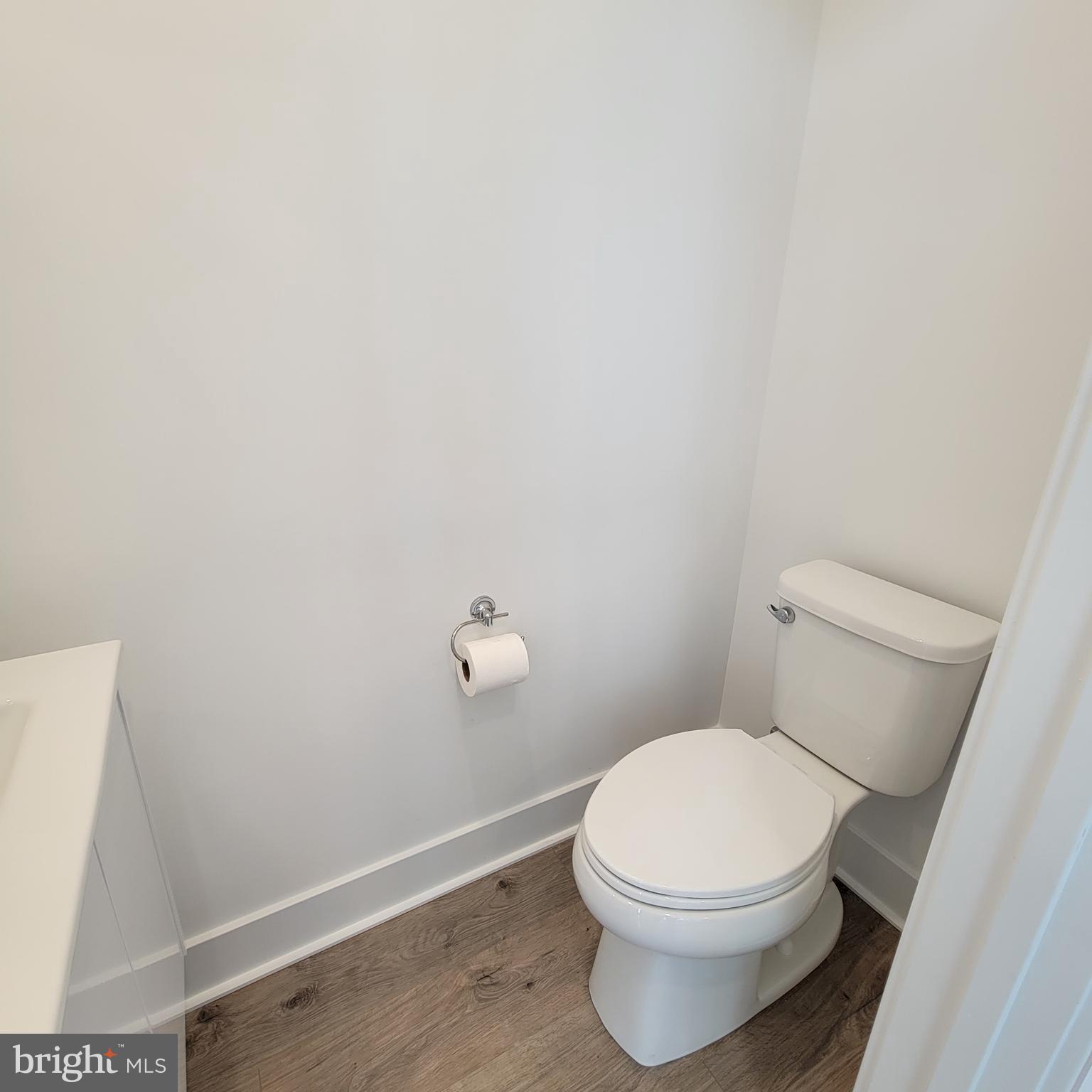 TYSONS RIDGE - Residential Lease