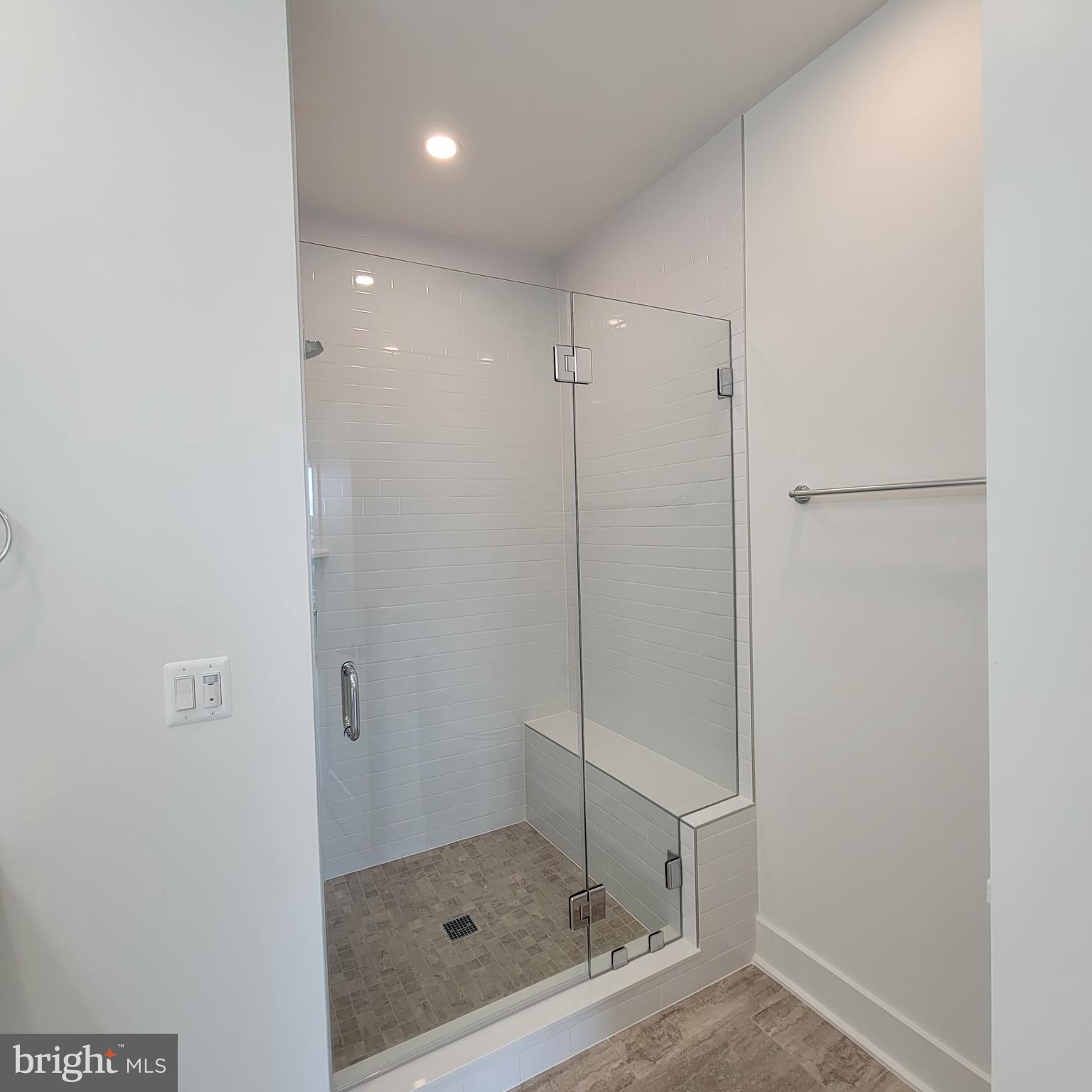 TYSONS RIDGE - Residential Lease