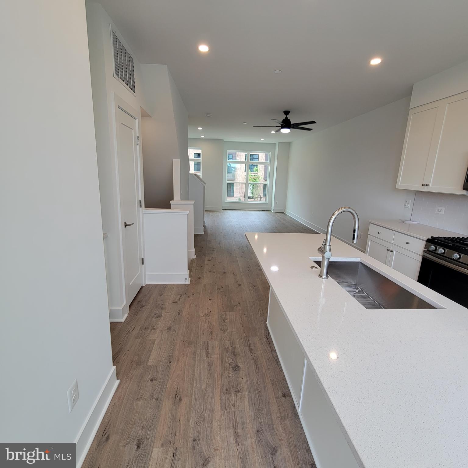 TYSONS RIDGE - Residential Lease