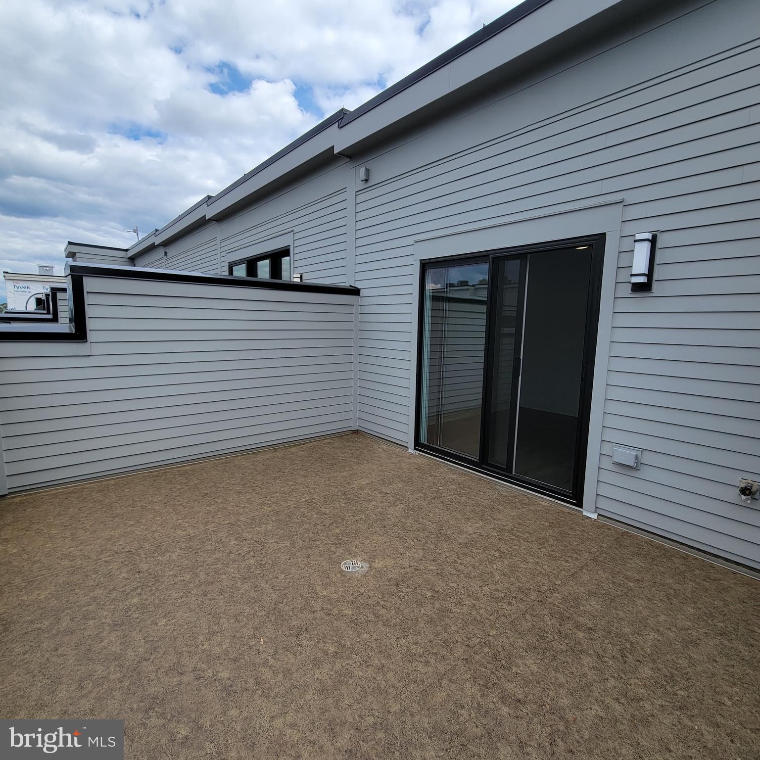 TYSONS RIDGE - Residential Lease