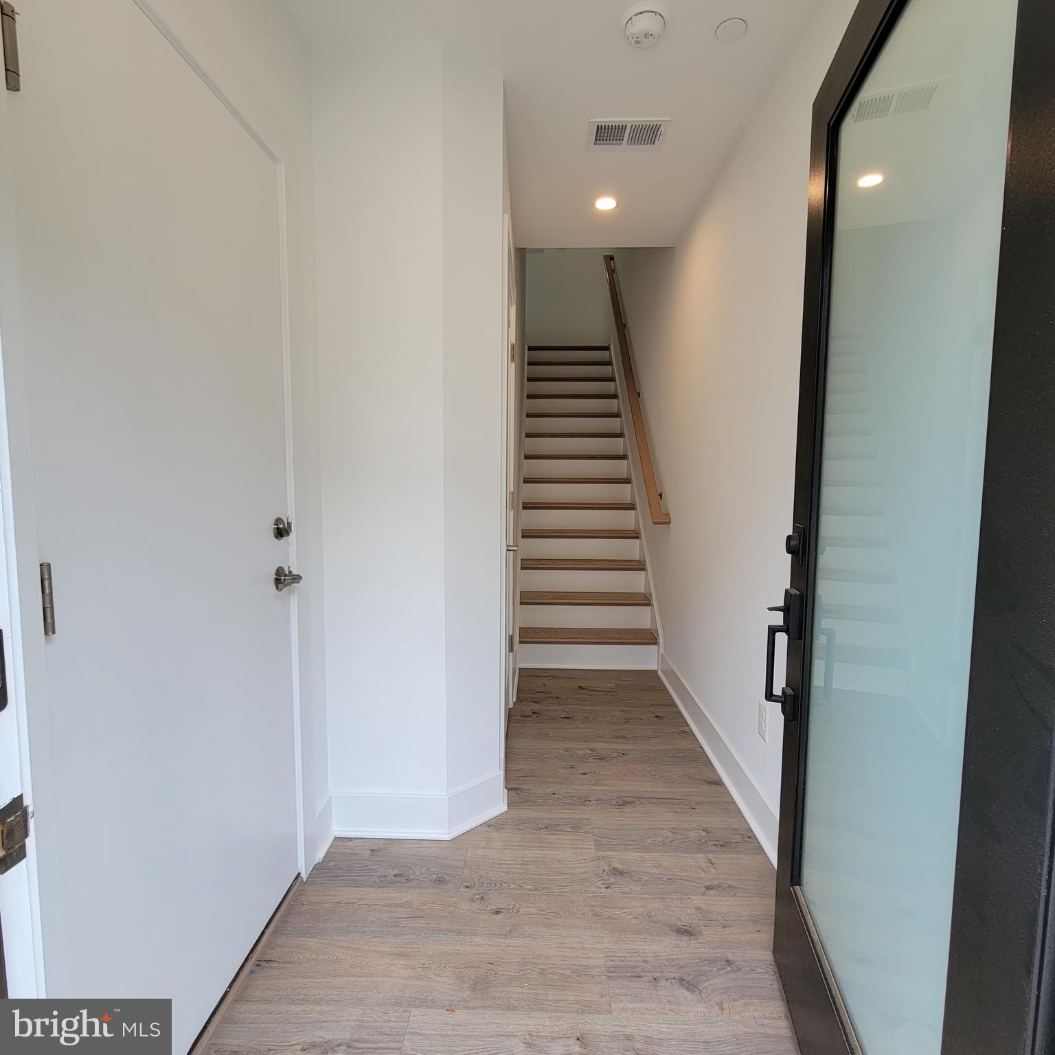 TYSONS RIDGE - Residential Lease