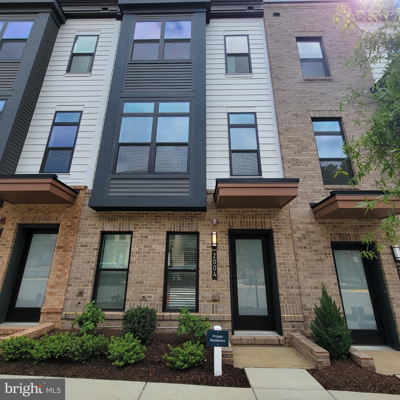 TYSONS RIDGE - Residential Lease