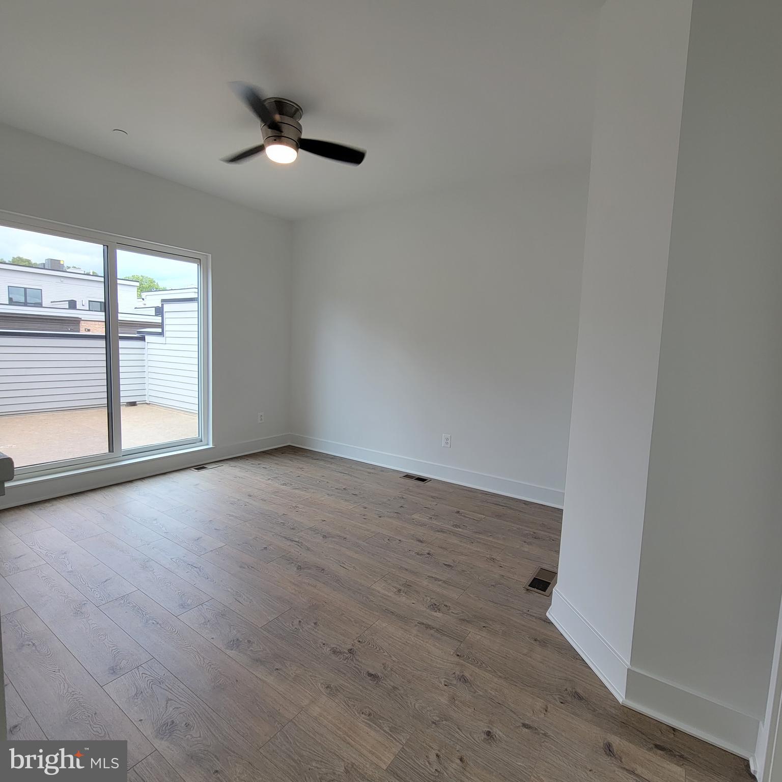 TYSONS RIDGE - Residential Lease