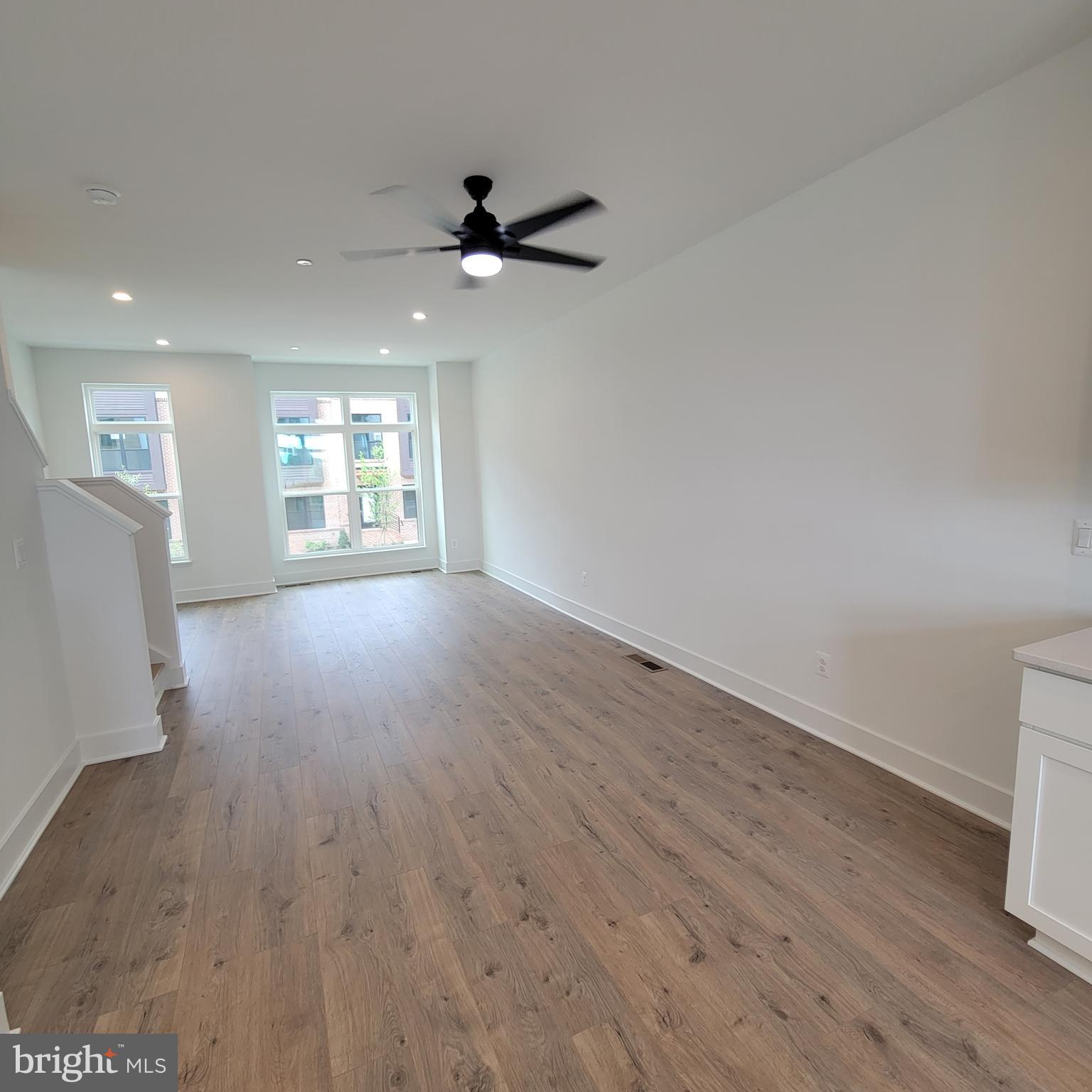 TYSONS RIDGE - Residential Lease