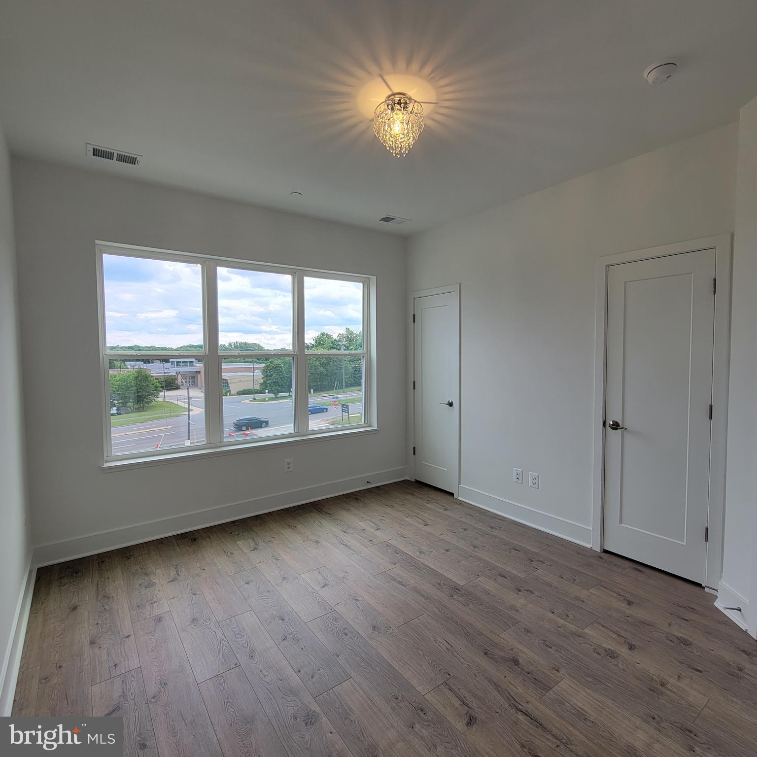 TYSONS RIDGE - Residential Lease