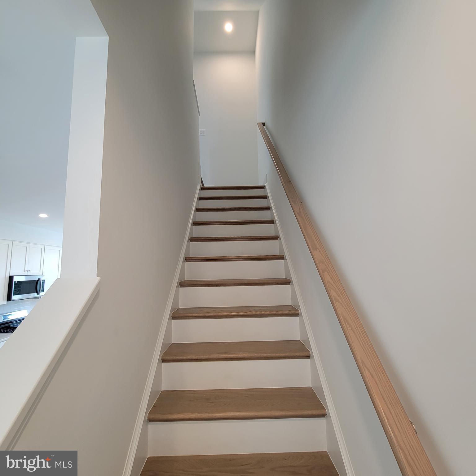 TYSONS RIDGE - Residential Lease