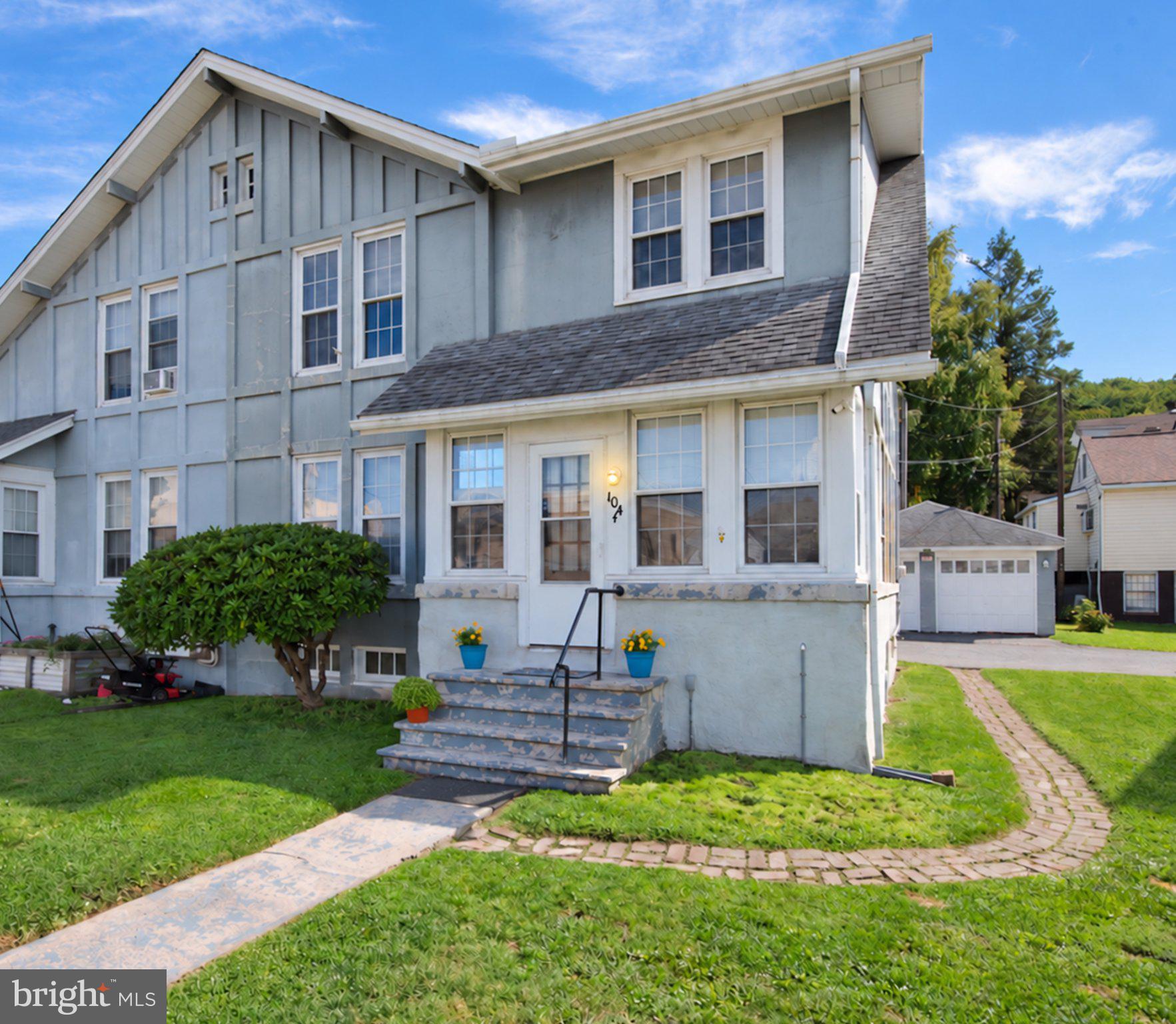 104 W BERTSCH STREET