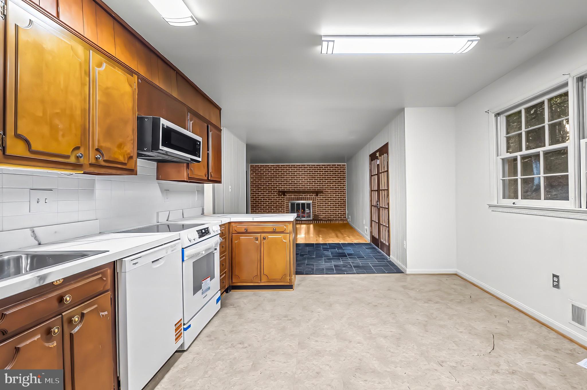 NORTH SPRINGBROOK - Residential