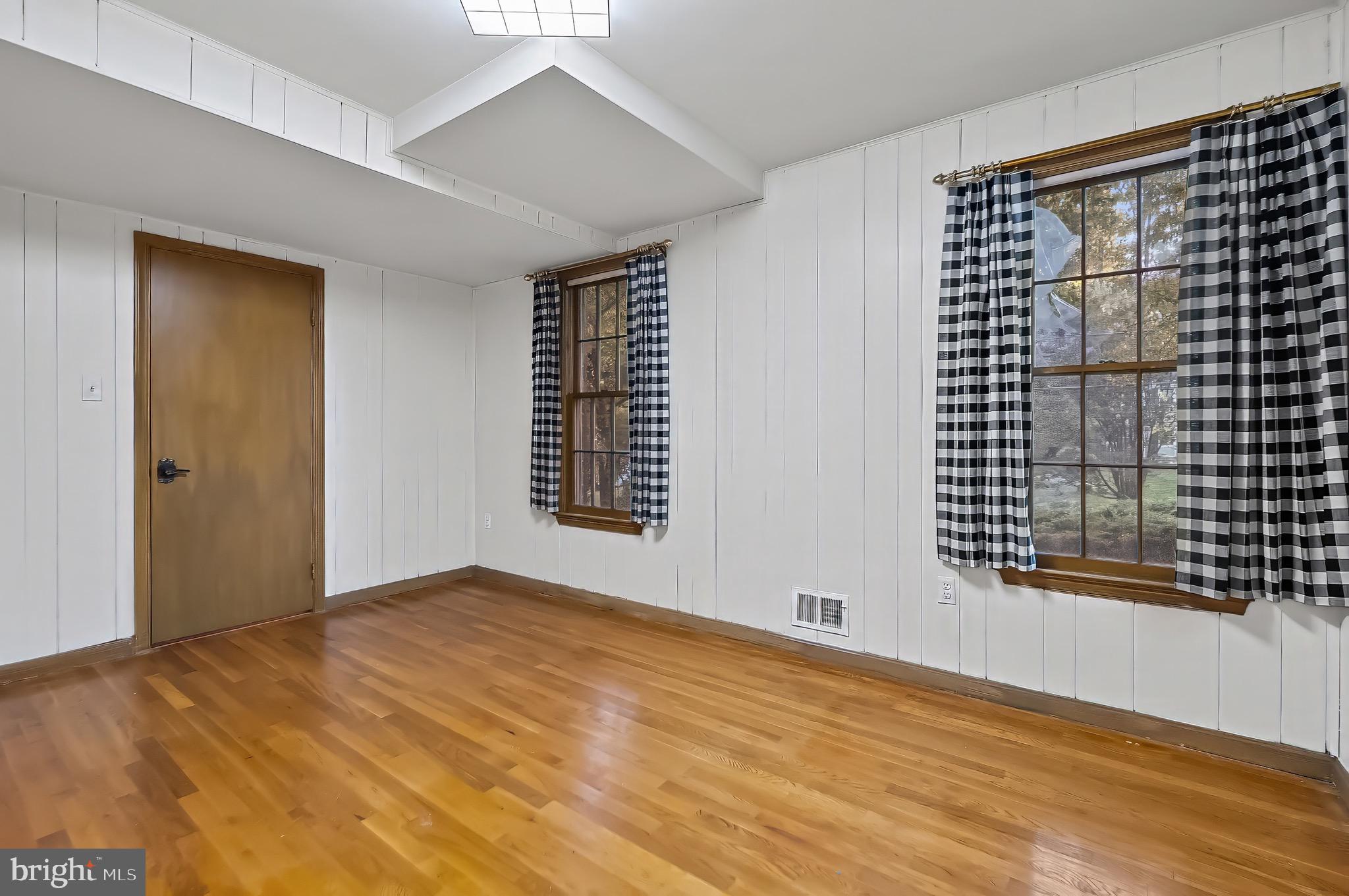 NORTH SPRINGBROOK - Residential