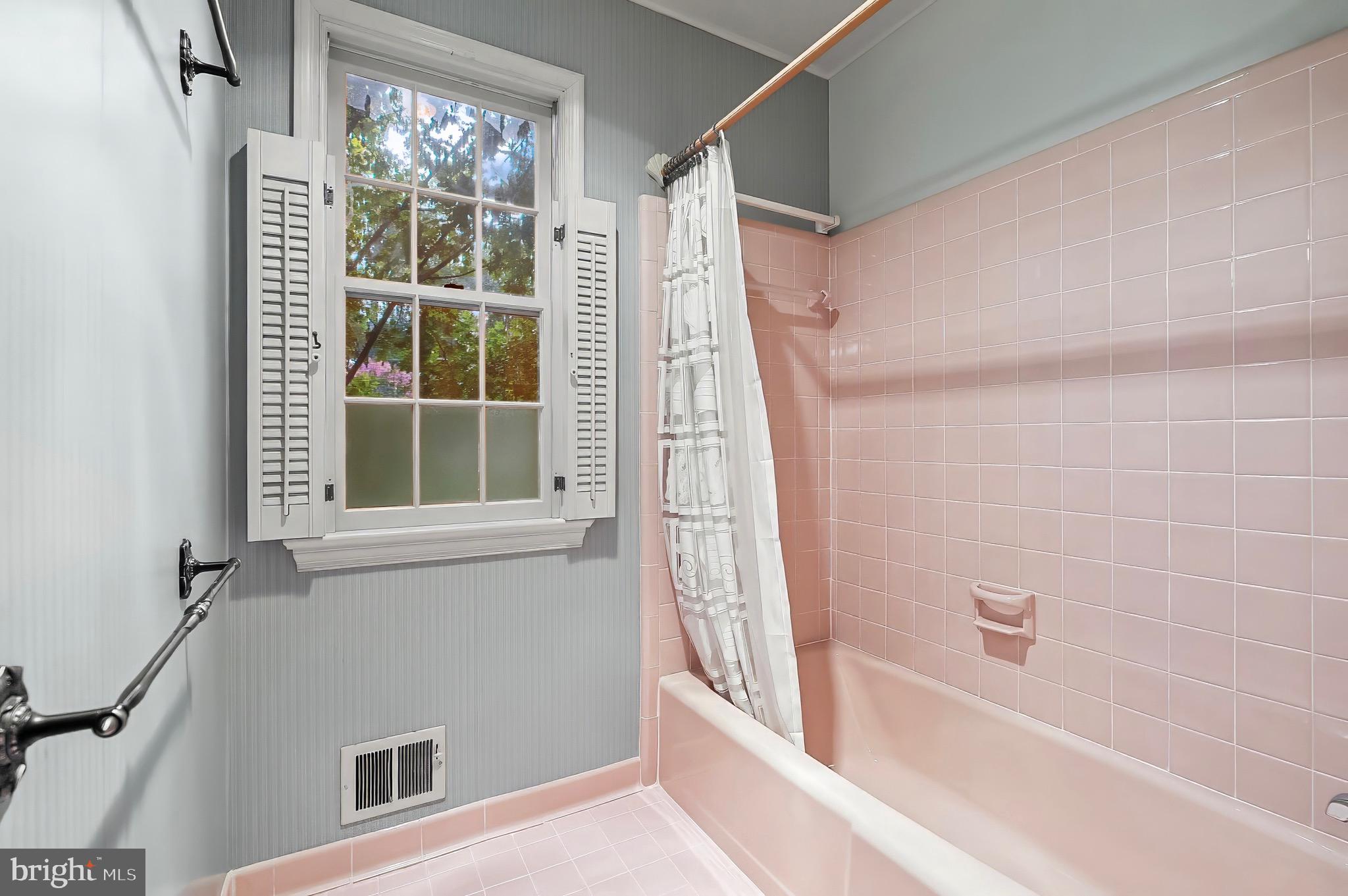 NORTH SPRINGBROOK - Residential