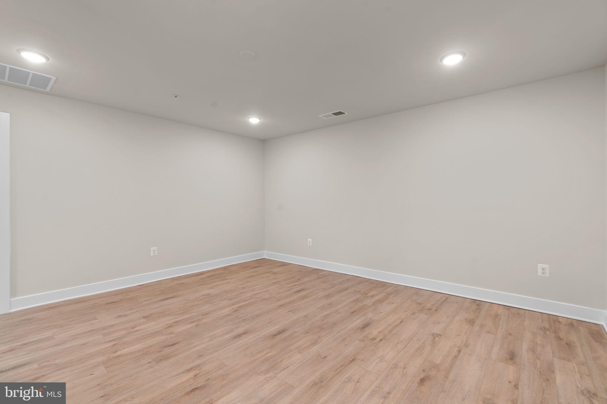 MAPLE LAWN - Residential