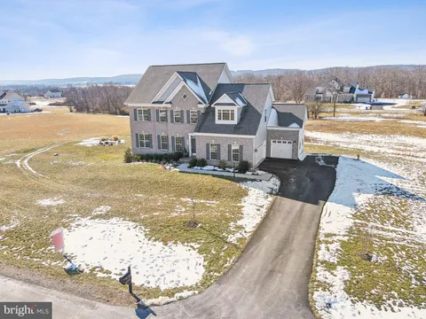 MLS: VALO2086044