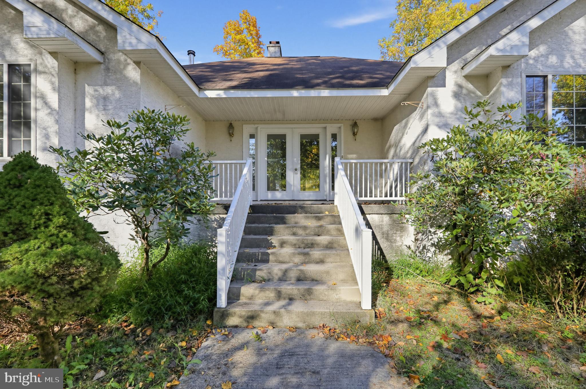 3072 LONG ROAD