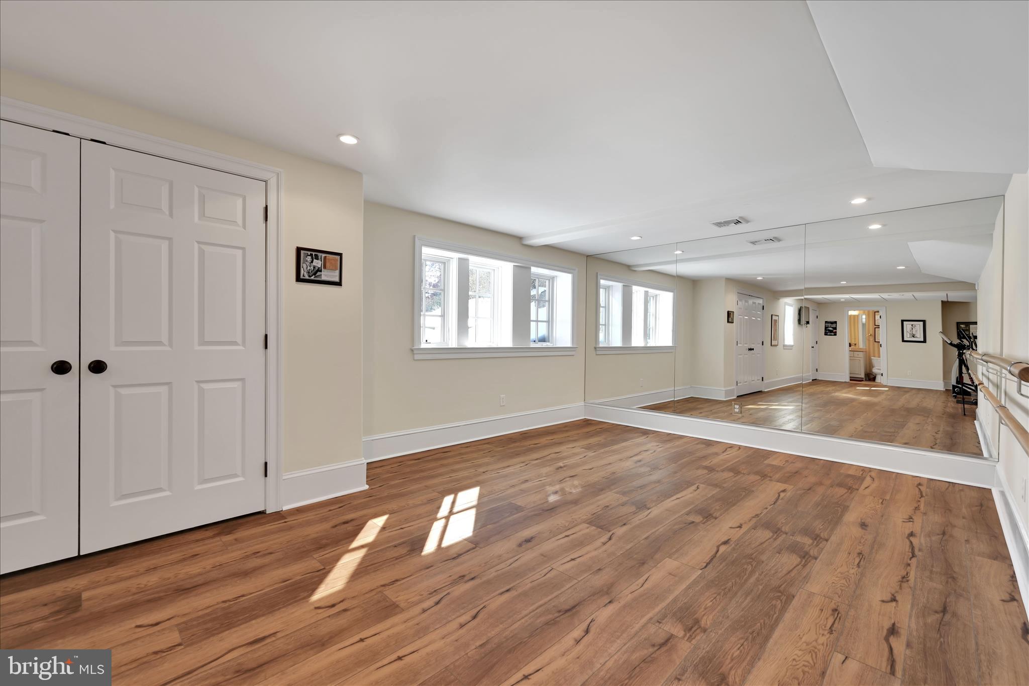 LEOPARD LAKES - Residential