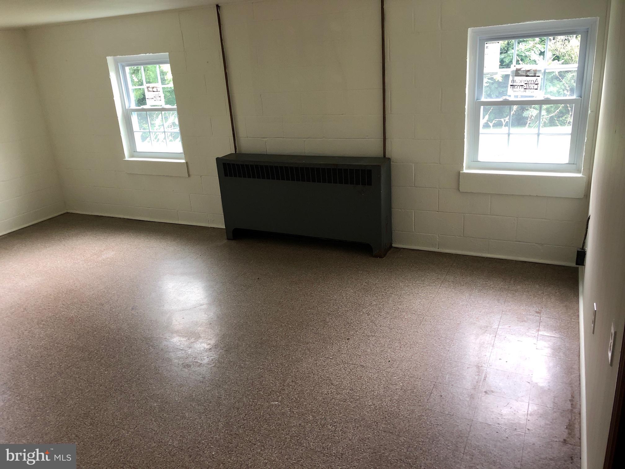 MIDDLETOWN - Residential