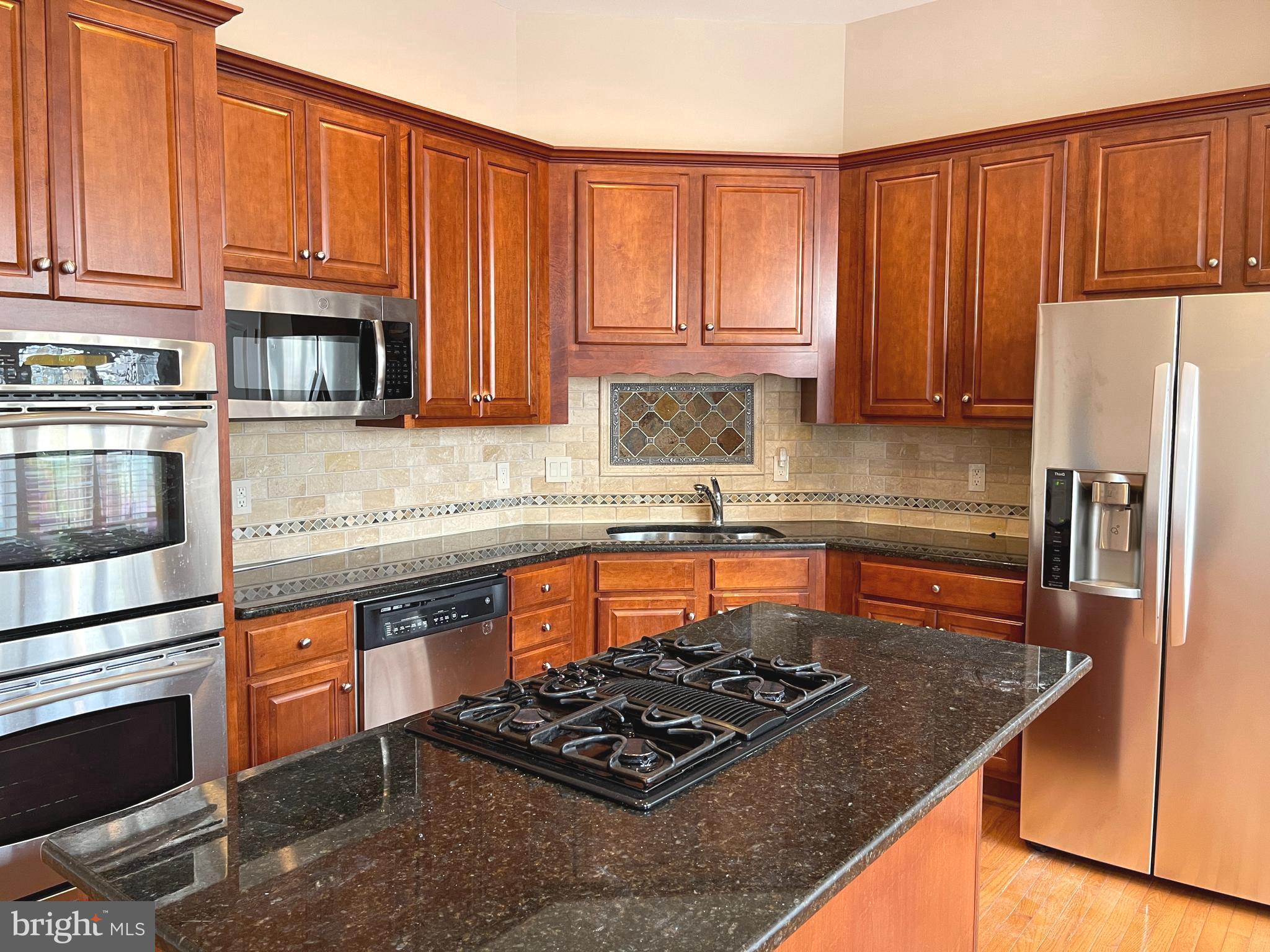 BROADLANDS SOUTH - Residential Lease