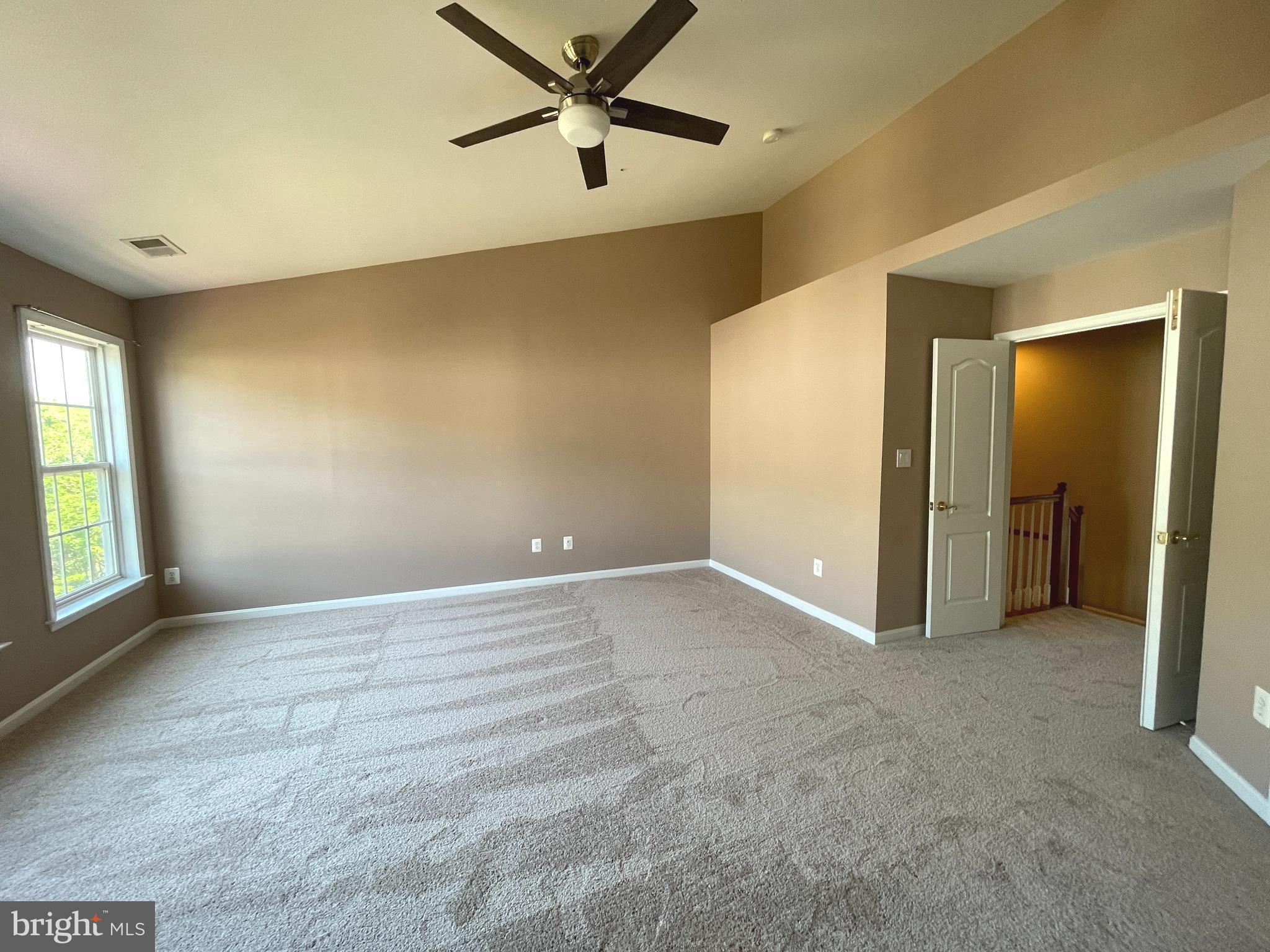 BROADLANDS SOUTH - Residential Lease