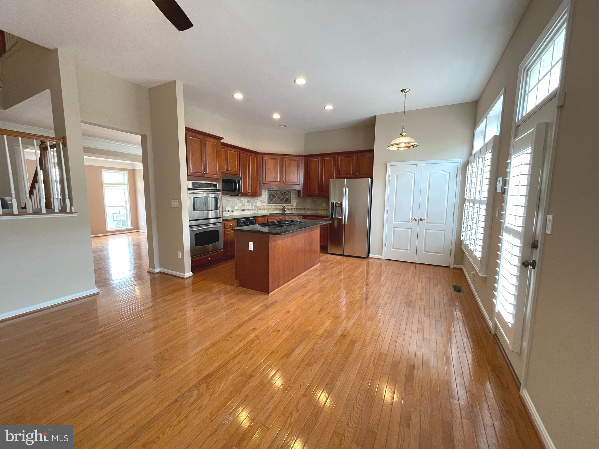 BROADLANDS SOUTH - Residential Lease