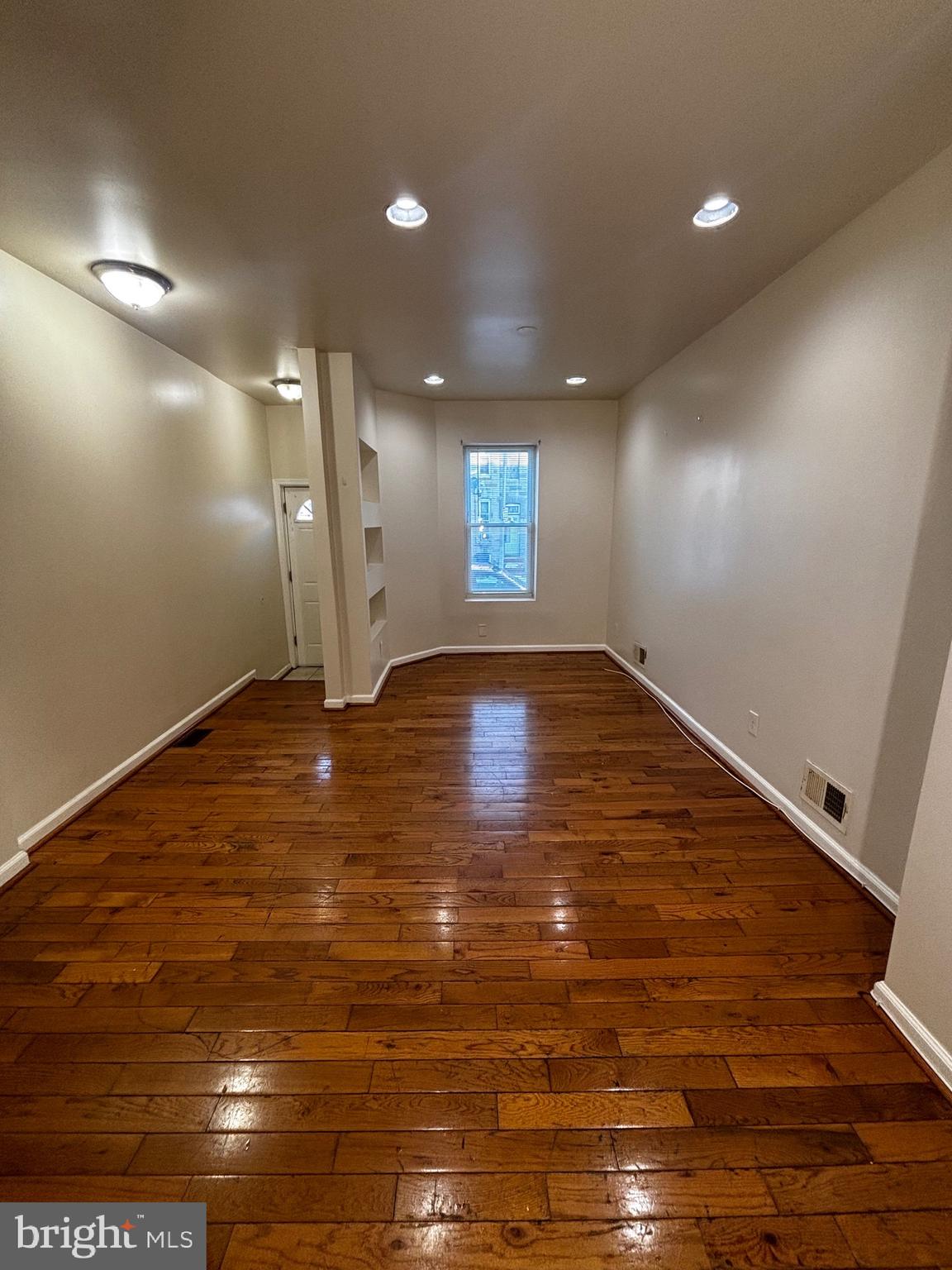 422 S SMALLWOOD STREET