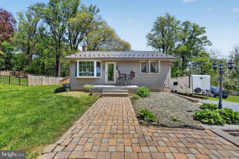 Homes For Sale - 215 N Limestone Road<br/> PARKESBURG, PA 19365