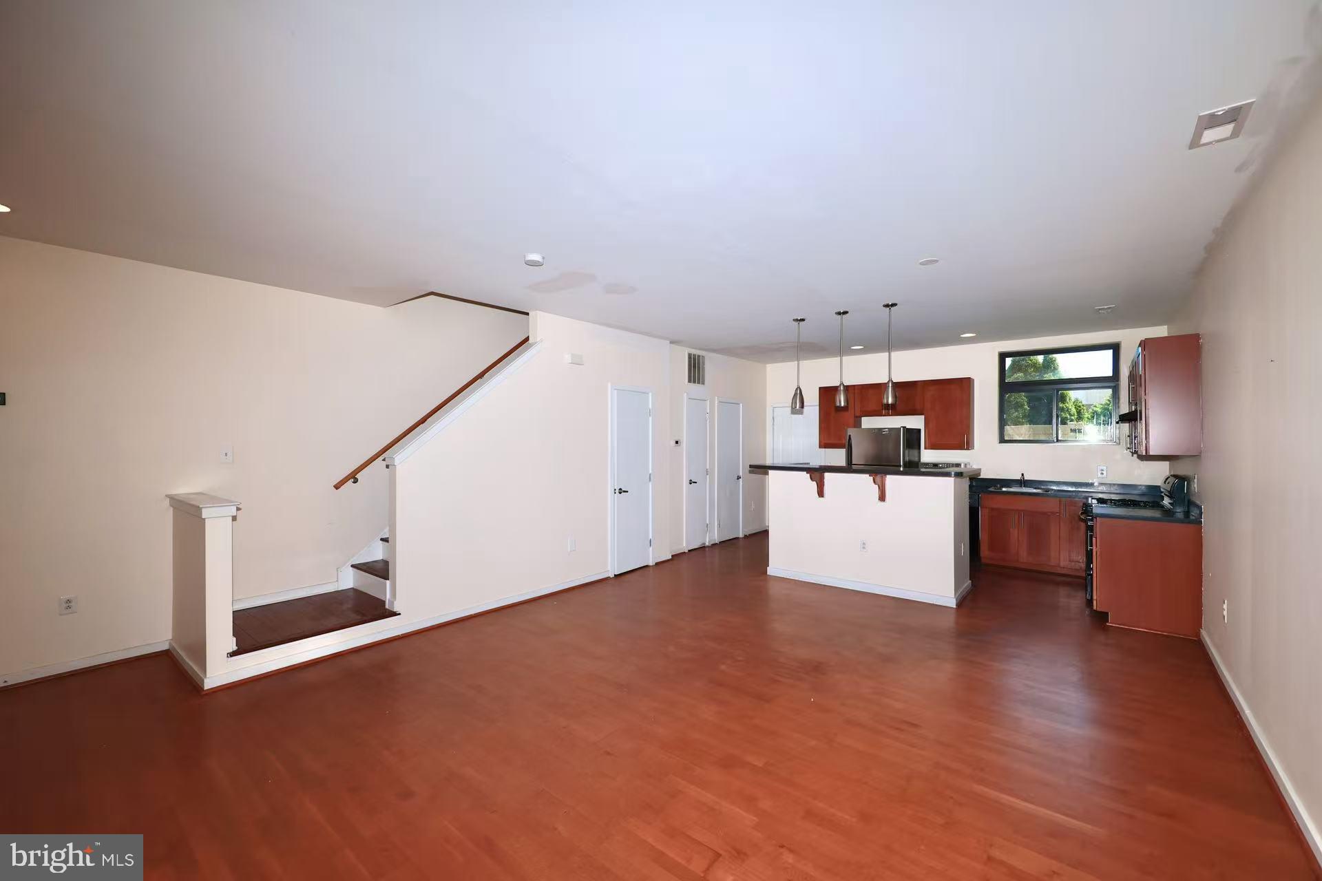 621 N 10TH STREET 00
