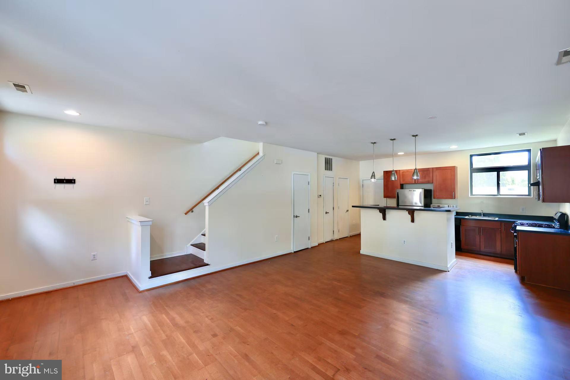 621 N 10TH STREET 00
