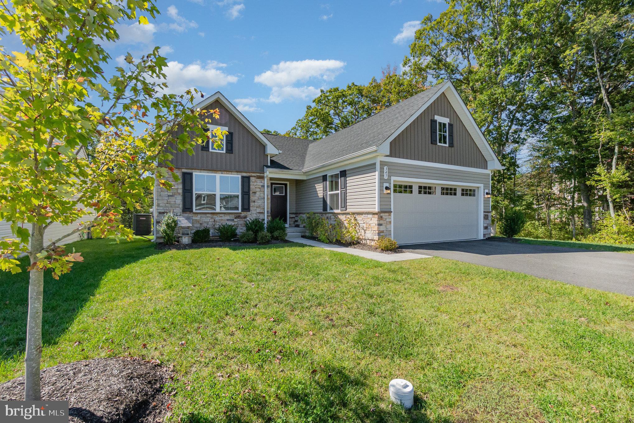 347 W CALVERT CROSSING