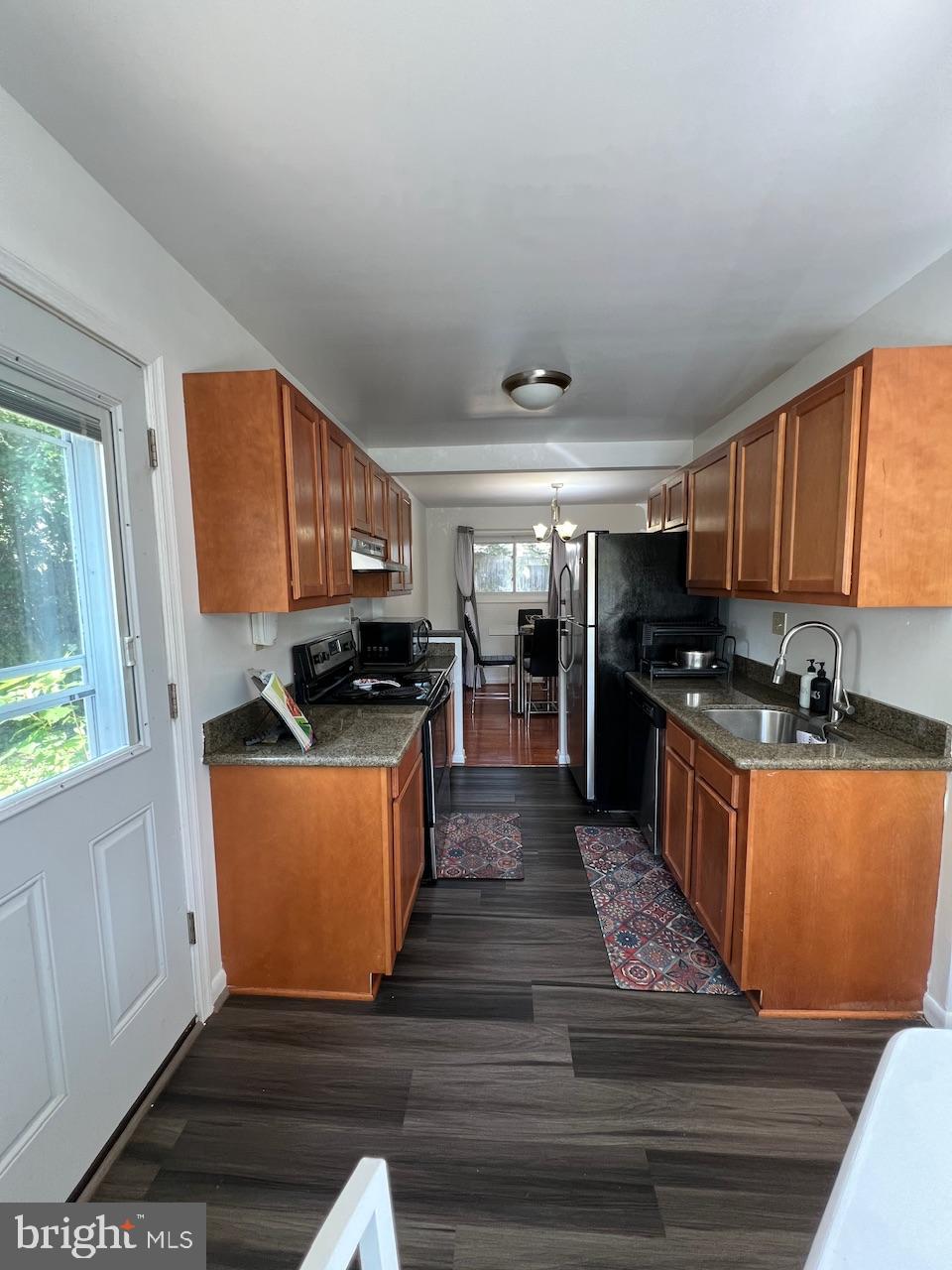 HICKORY HILL - Residential Lease