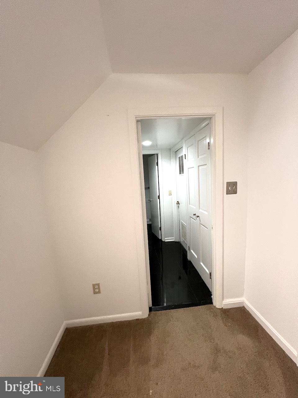 HICKORY HILL - Residential Lease