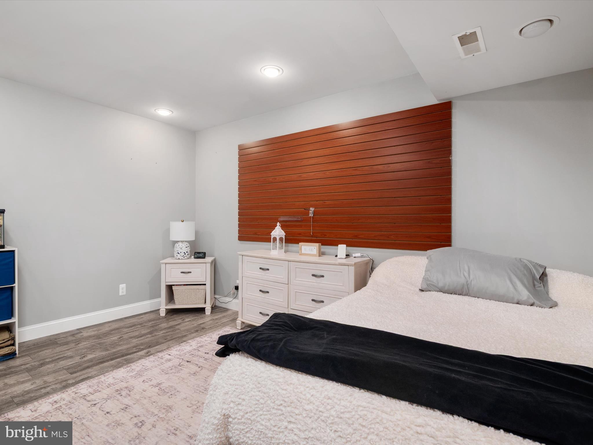 SHADY BROOK - Residential