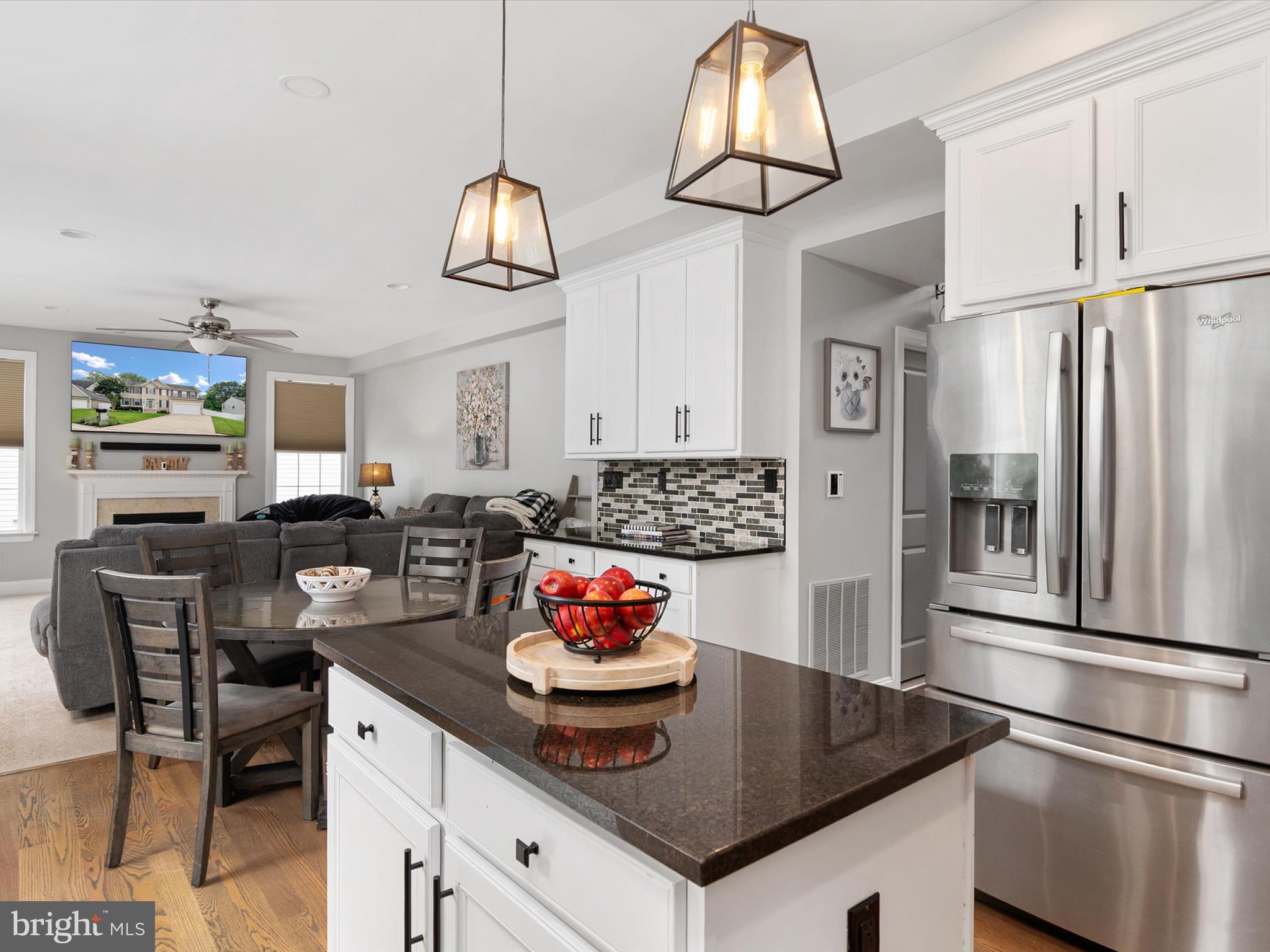 SHADY BROOK - Residential