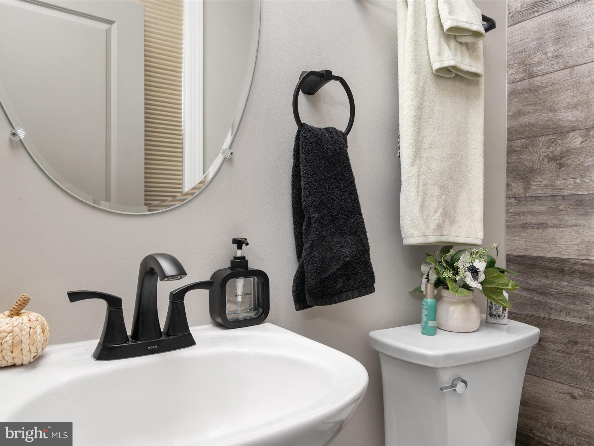 SHADY BROOK - Residential