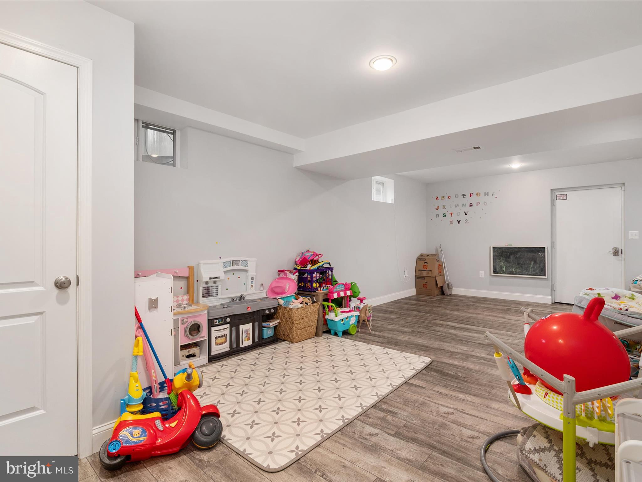 SHADY BROOK - Residential