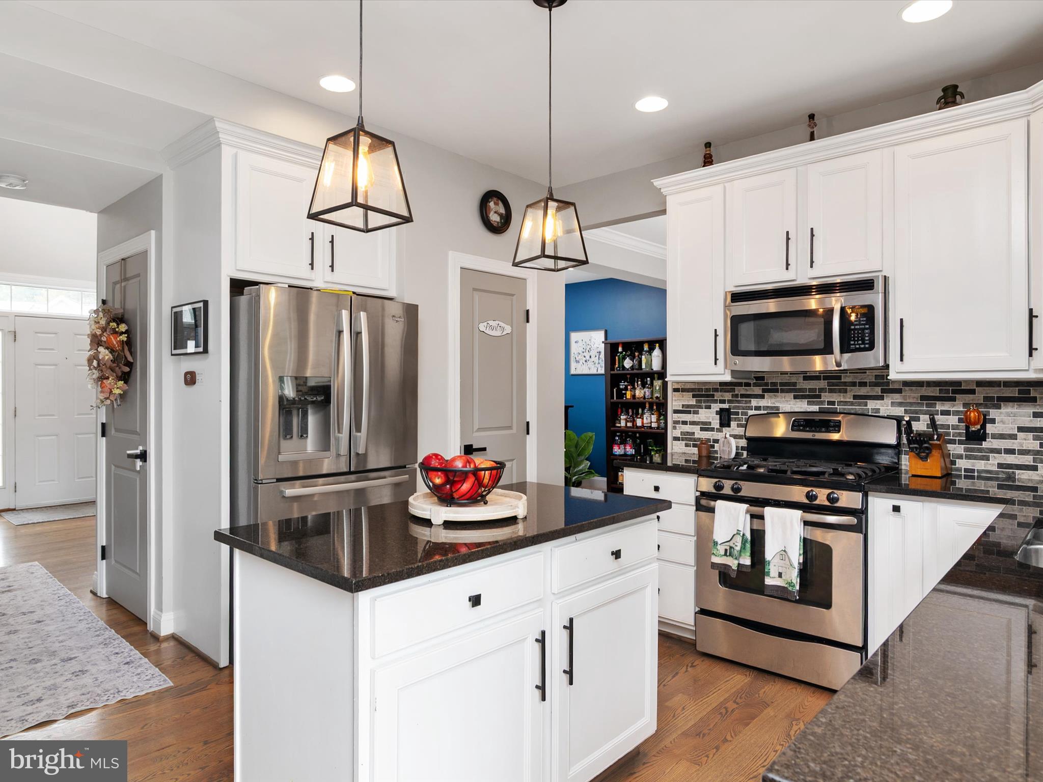 SHADY BROOK - Residential