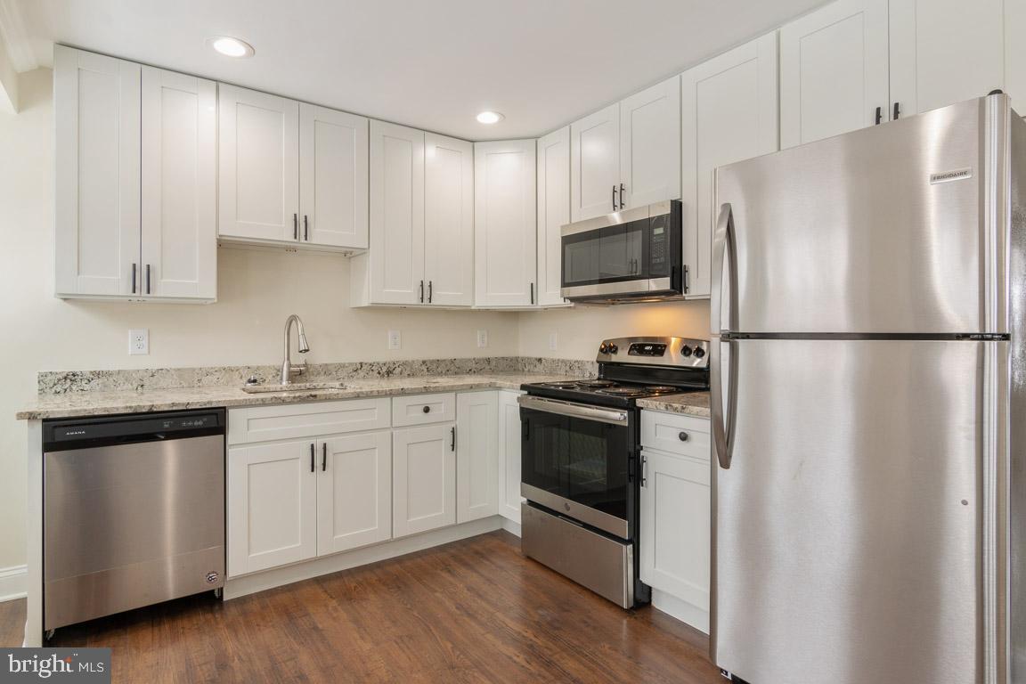 PERRING PARK - Residential