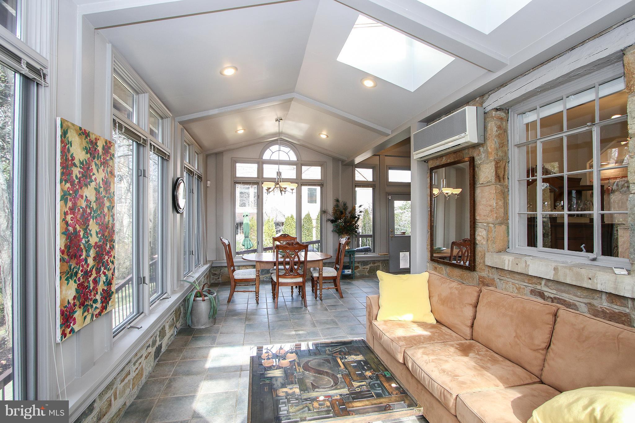 WOODHAVEN - Residential