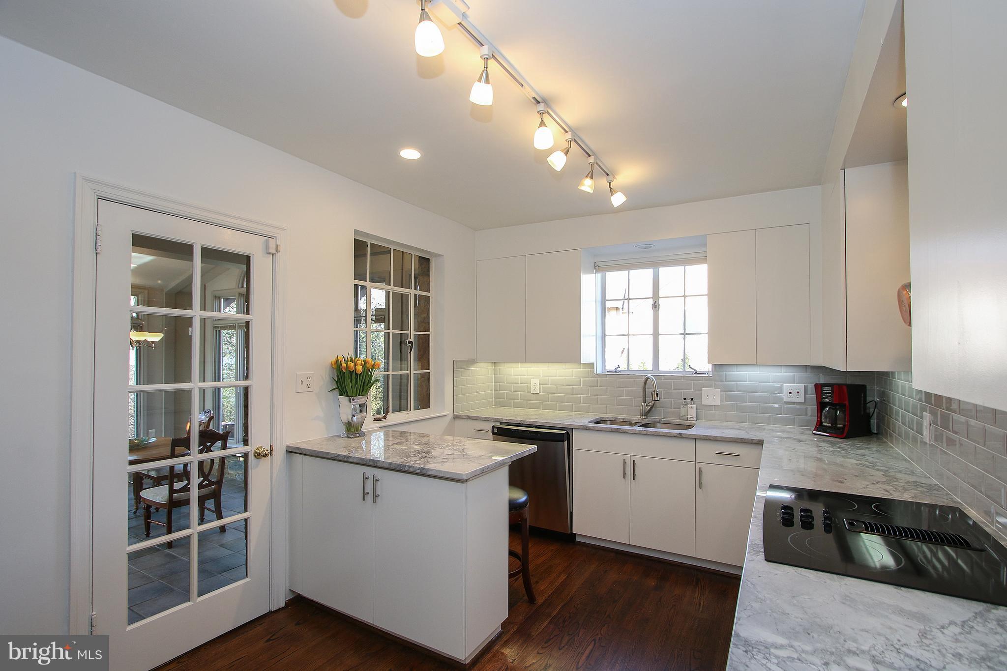 WOODHAVEN - Residential