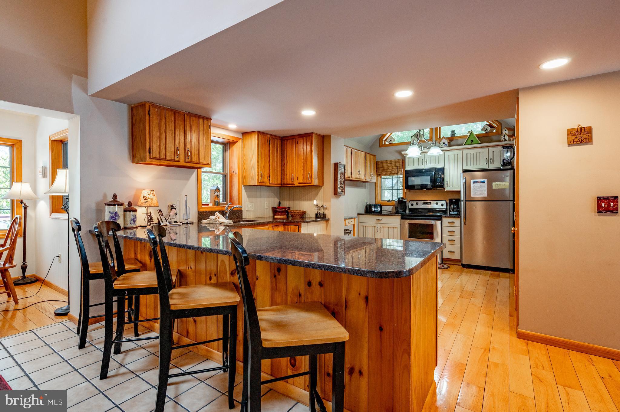 LAKE SHORE DRIVE - Residential